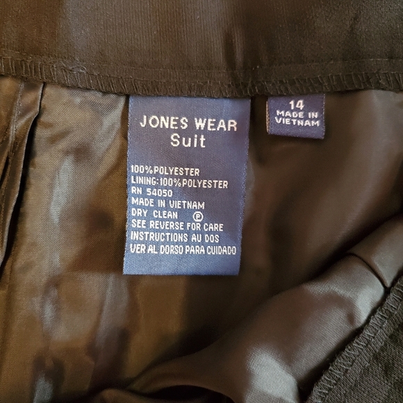 Jones Wear Black Suit Pants - Picture 5 of 5